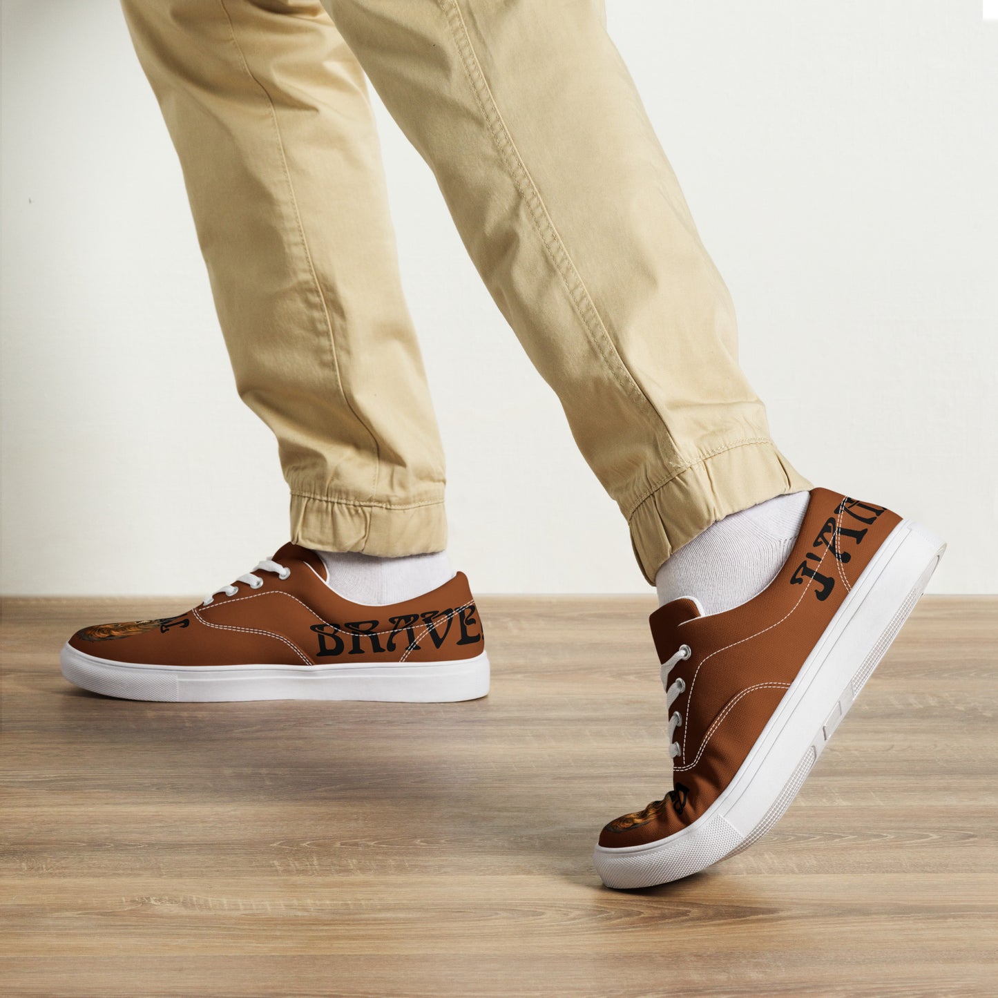 “I’AM BRAVE!” Brown Men’s Lace-Up Canvas Shoes W/Black Font