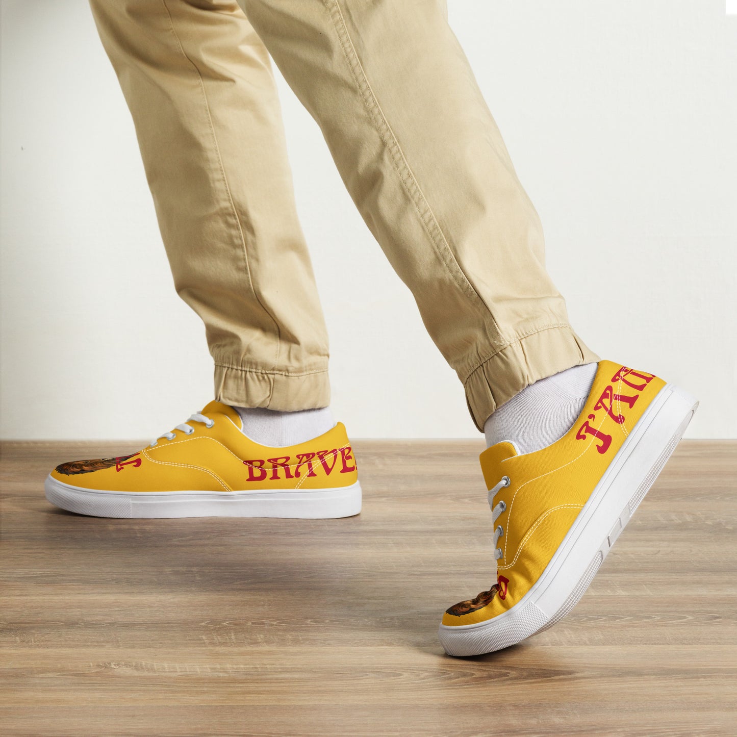 “I’AM BRAVE!” Yellow Men’s Lace-Up Canvas Shoes W/Red Font