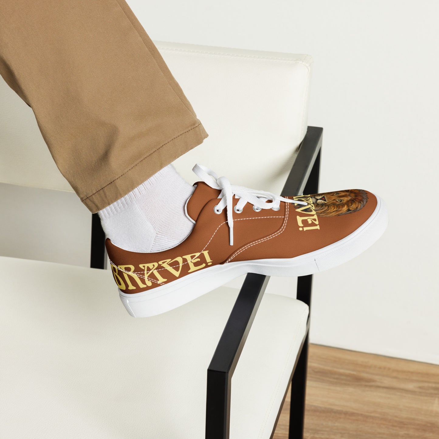 “I’AM BRAVE!” Brown Men’s Lace-Up Canvas Shoes W/Banana Font