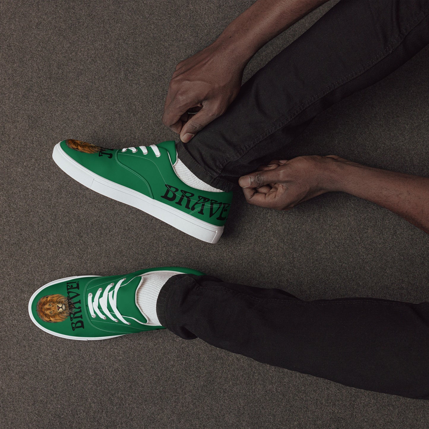 “I’AM BRAVE!”Green Men’s Lace-Up Canvas Shoes W/Black Font