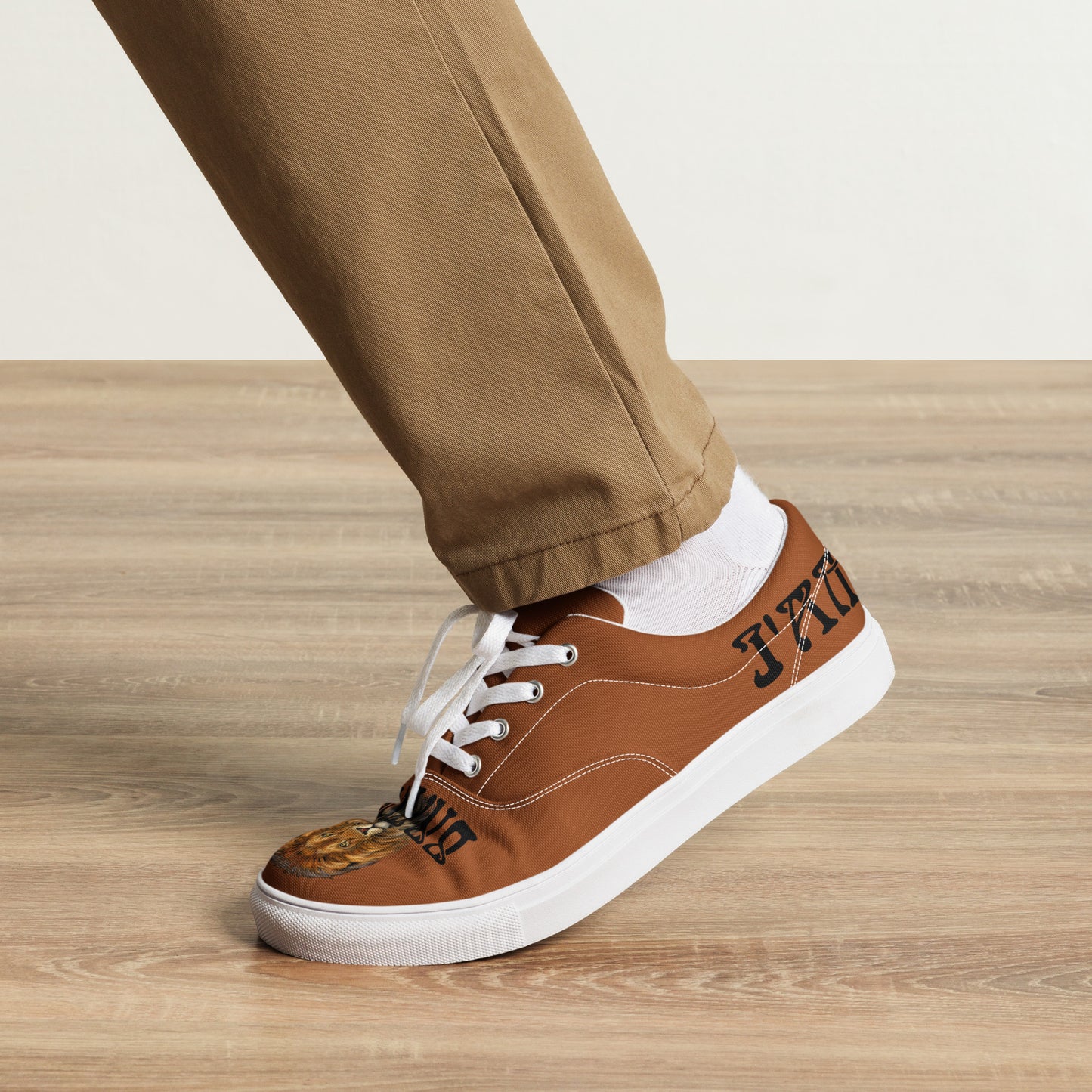 “I’AM BRAVE!” Brown Men’s Lace-Up Canvas Shoes W/Black Font