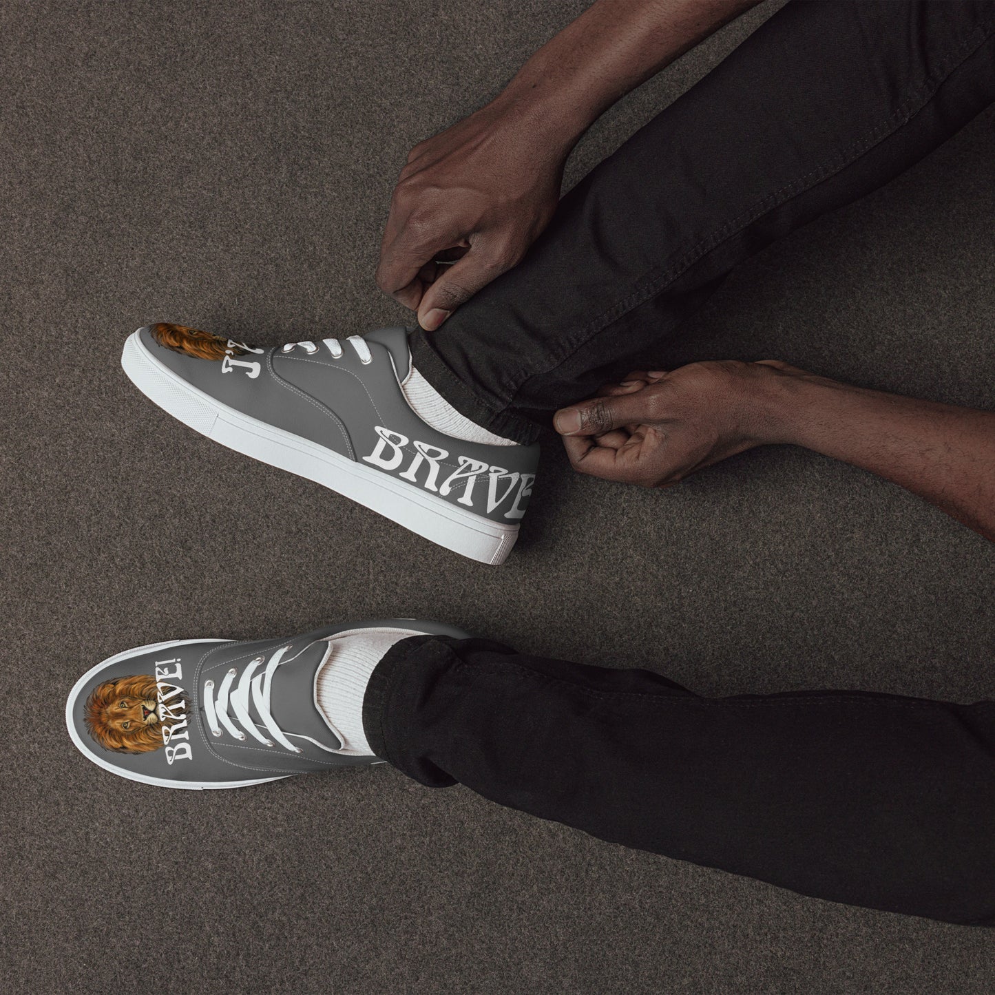 “I’AM BRAVE!”Grey Men’s Lace-Up Canvas Shoes W/White Font