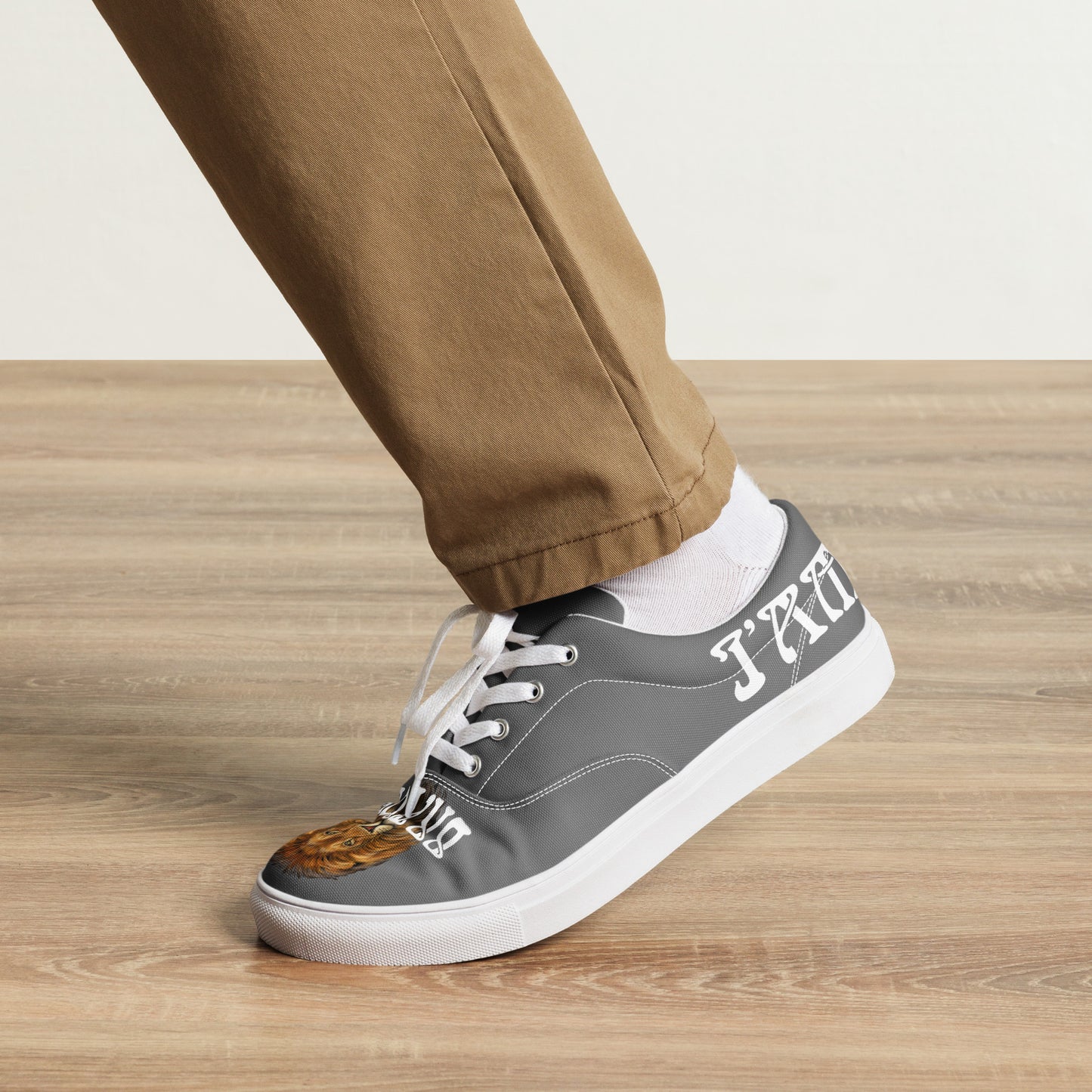 “I’AM BRAVE!”Grey Men’s Lace-Up Canvas Shoes W/White Font