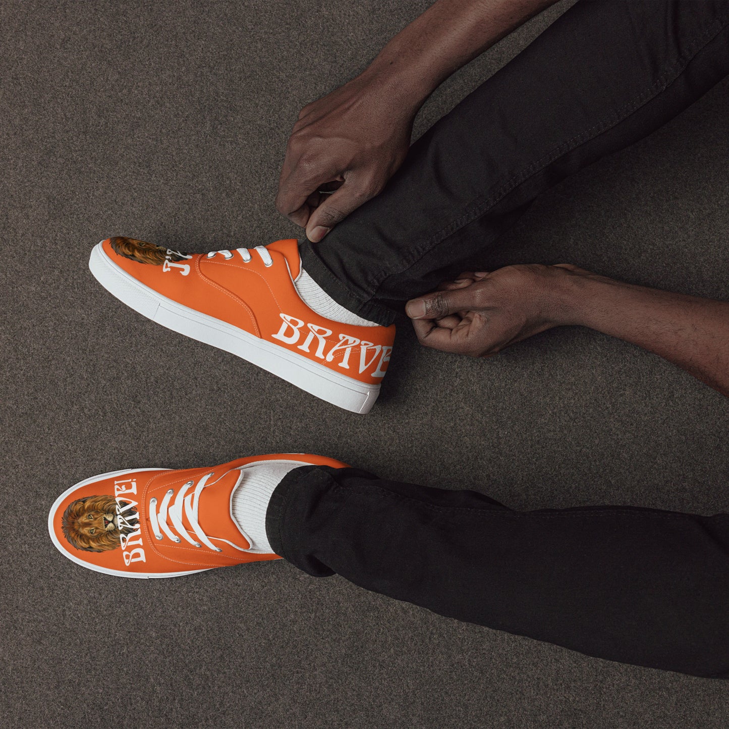 “I’AM BRAVE!”Orange Men’s Lace-Up Canvas Shoes W/White Font