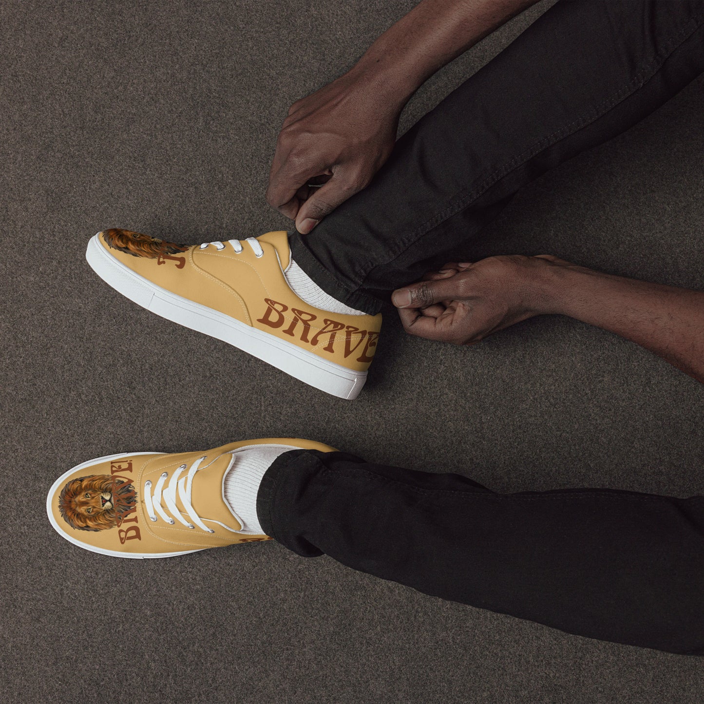 “I’AM BRAVE!”Fawn Men’s Lace-Up Canvas Shoes W/Brown Font