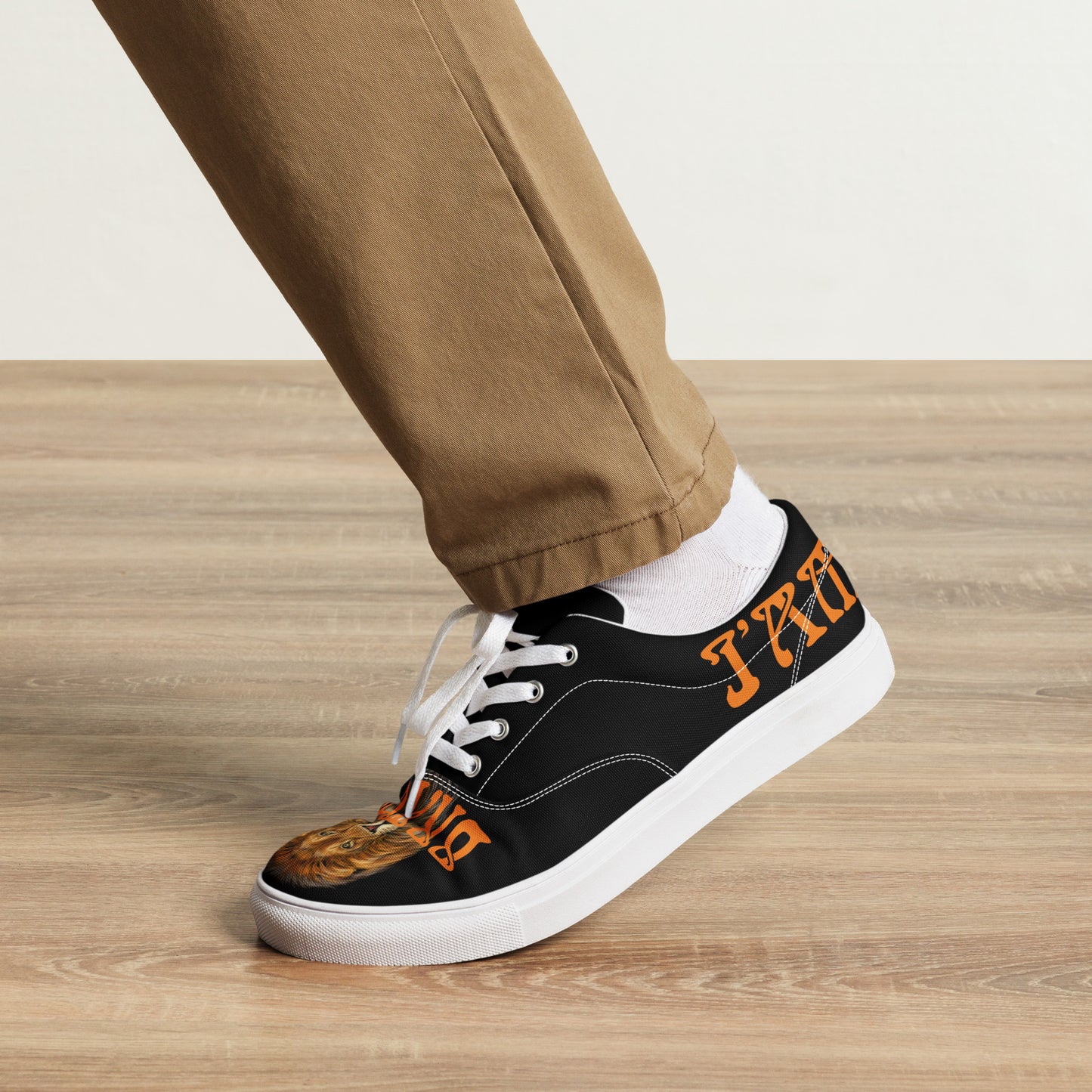 “I’AM BRAVE!”Black Men’s Lace-Up Canvas Shoes W/Orange Font