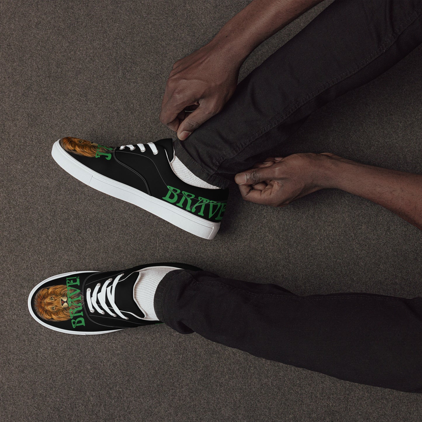 “I’AM BRAVE!”Black Men’s Lace-Up Canvas Shoes W/Green Font