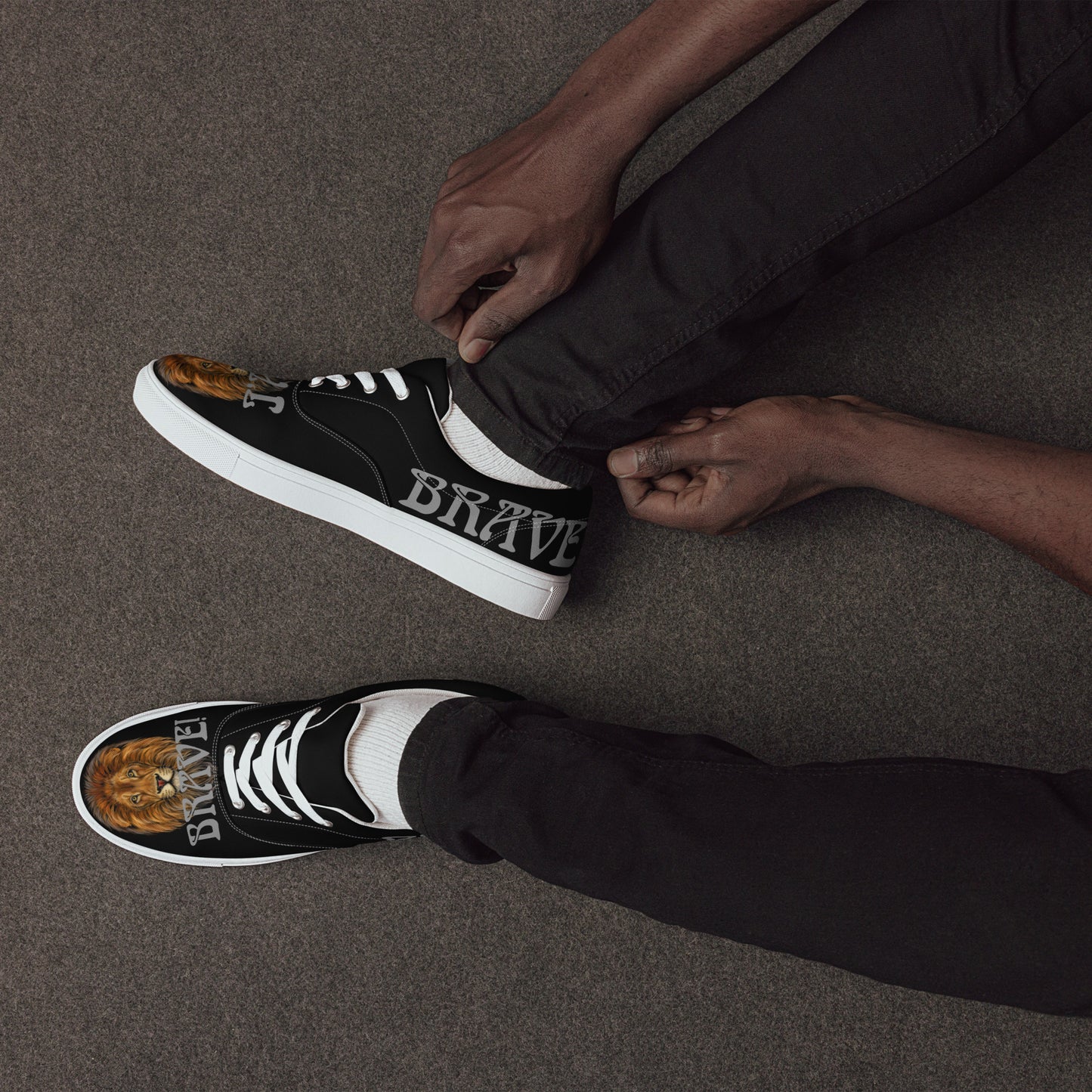 “I’AM BRAVE!”Black Men’s Lace-Up Canvas Shoes W/Grey Font