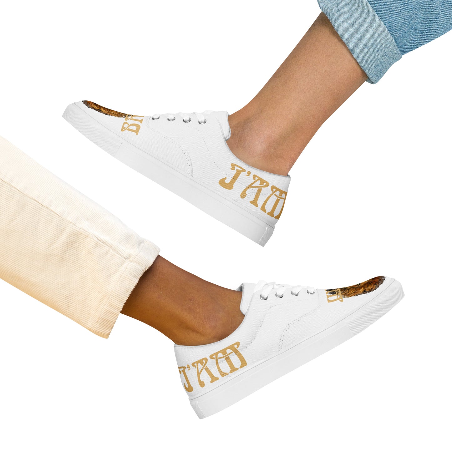 “I’AM BRAVE!”White Women’s Lace-Up Canvas Shoes W/Fawn Font