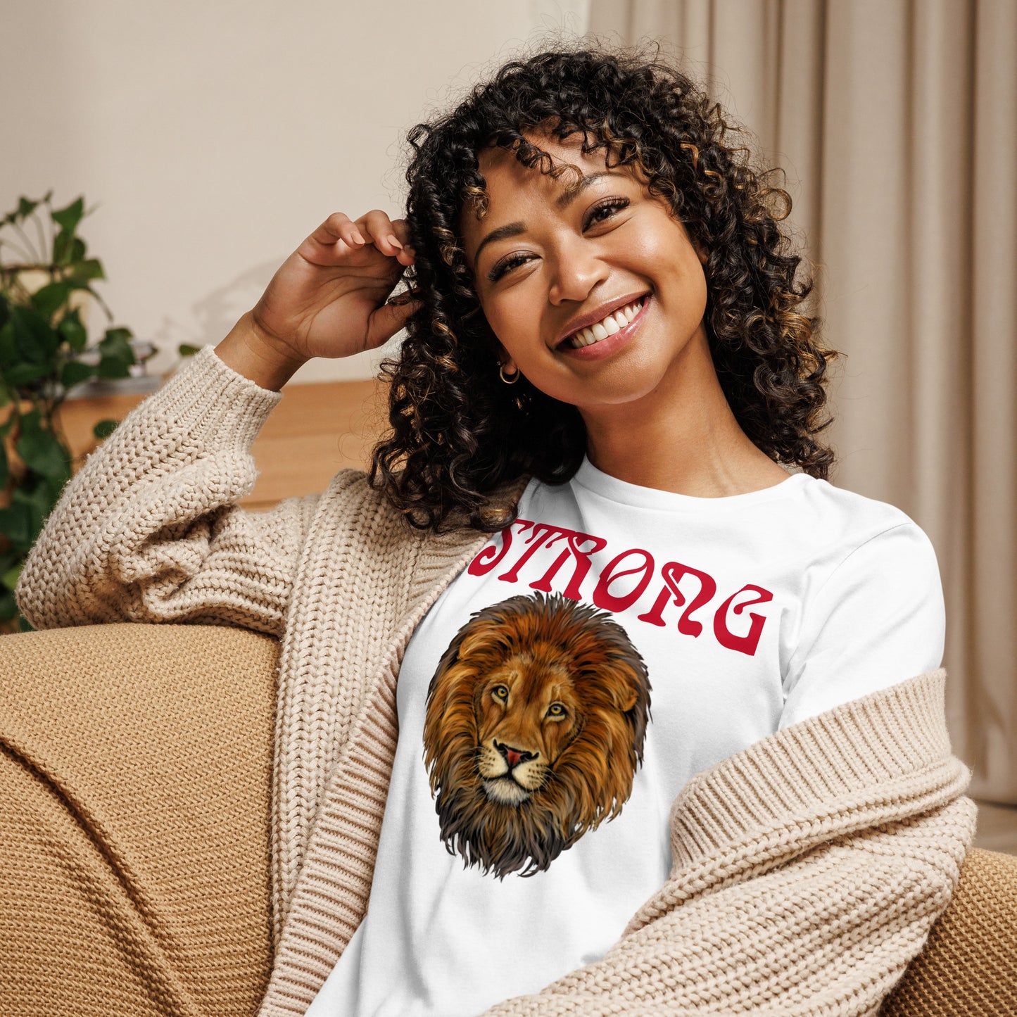 “STRONG”Women's Relaxed T-Shirt W/Red Font