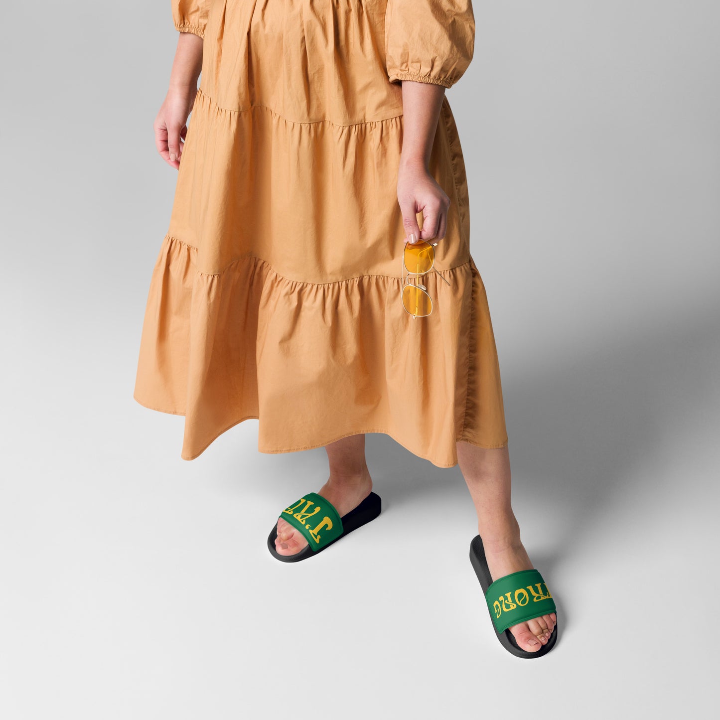 “I’AM STRONG!” Green Women's Slides W/Yellow Font