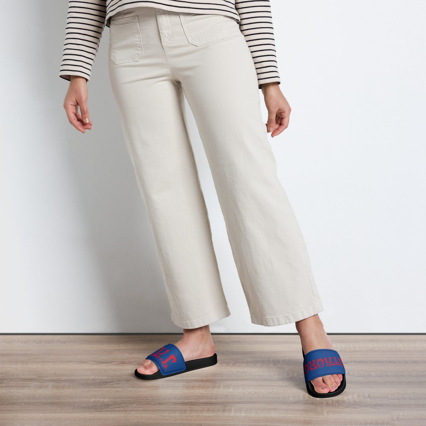 “I’AM STRONG!” Blue Women's Slides W/Red Font