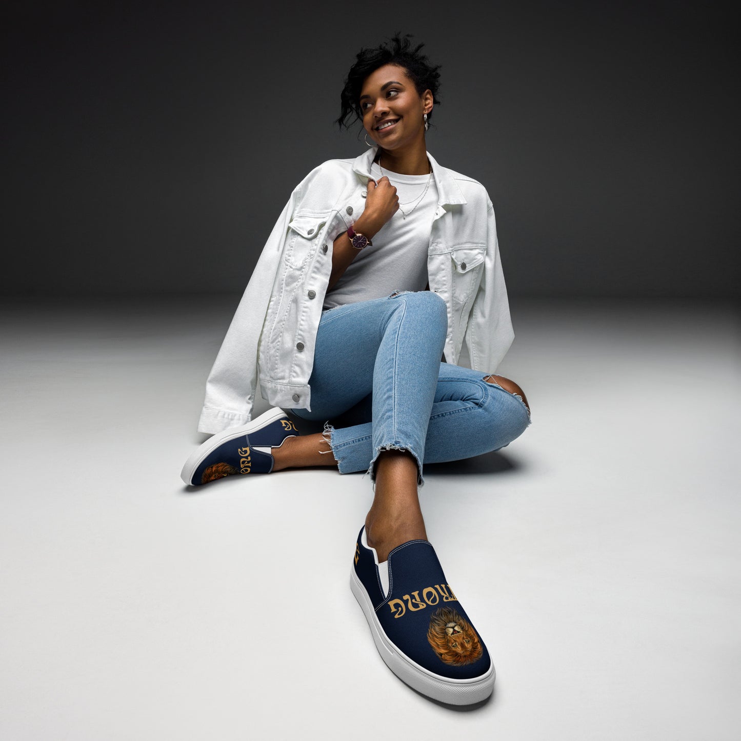 “STRONG” Navy Women’s Slip-On Canvas Shoes W/Fawn Font