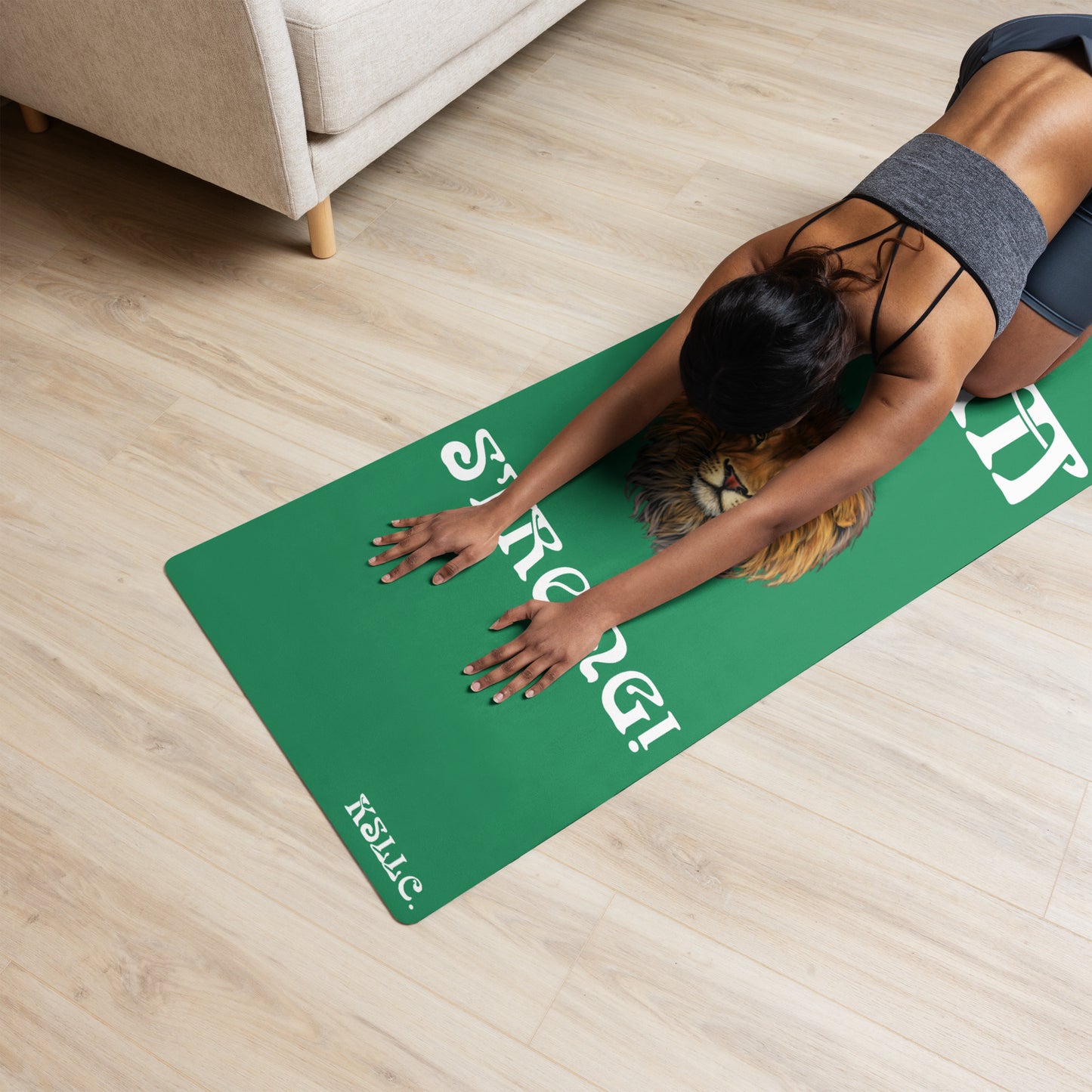 “I’AM STRONG!”Green Yoga Mat W/White Font