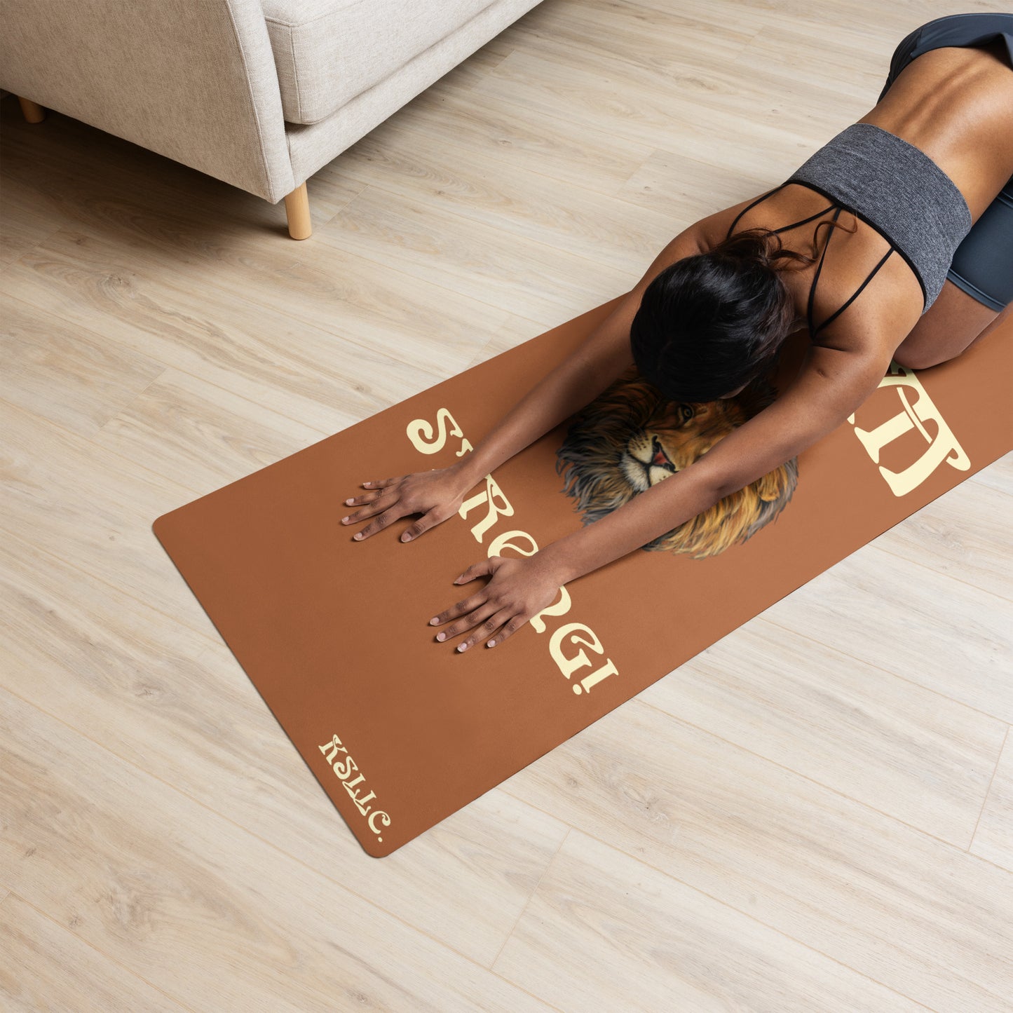 “I’AM STRONG!”Brown Yoga Mat W/Banana Font