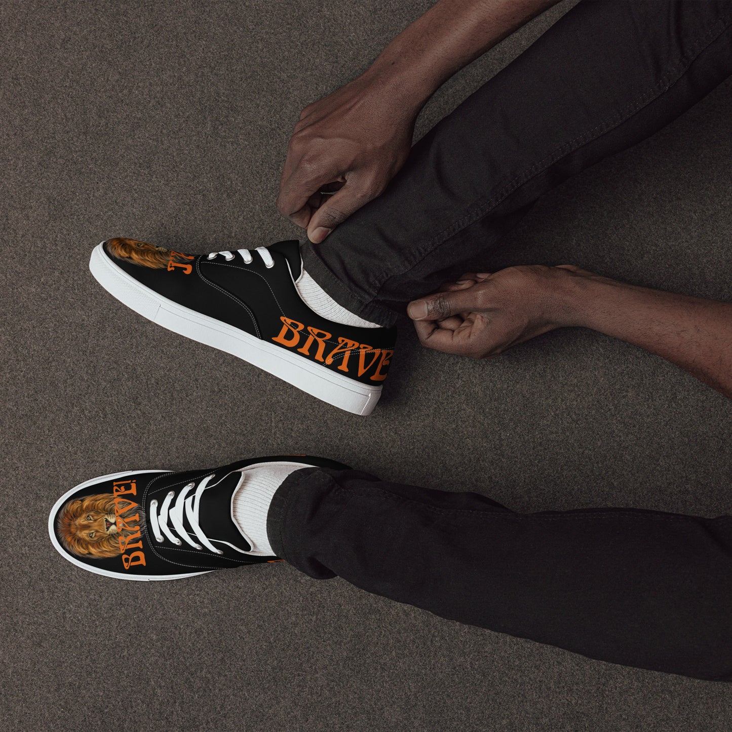 “I’AM BRAVE!”Black Men’s Lace-Up Canvas Shoes W/Orange Font