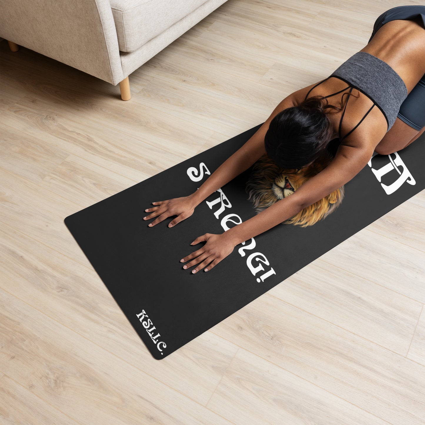 “I’AM STRONG!”Black Yoga Mat W/White Font